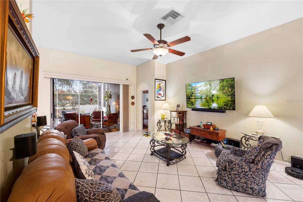 Image 17 of property listing at 3407 FERNWOOD DRIVE, Kissimmee, FL 34741