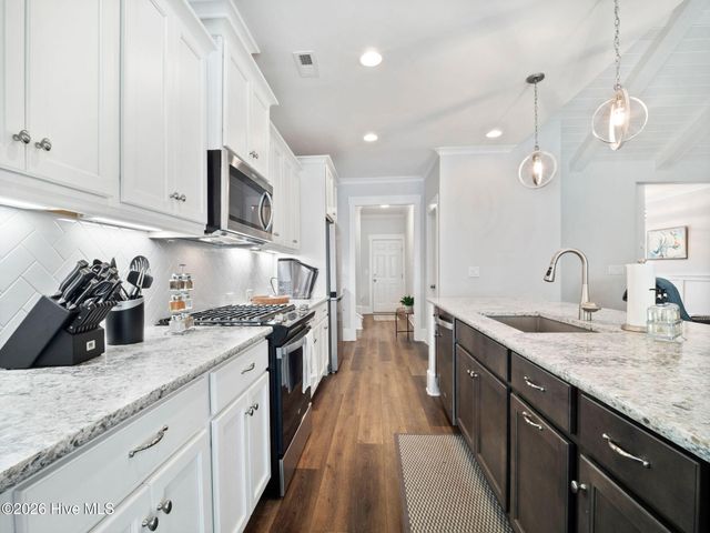 130 Twining Rose Lane, Holly Ridge, NC 28445