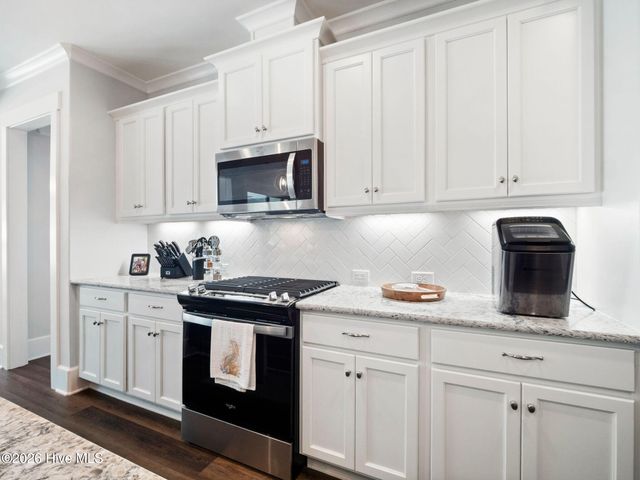 130 Twining Rose Lane, Holly Ridge, NC 28445