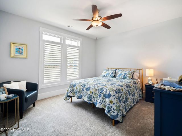 130 Twining Rose Lane, Holly Ridge, NC 28445
