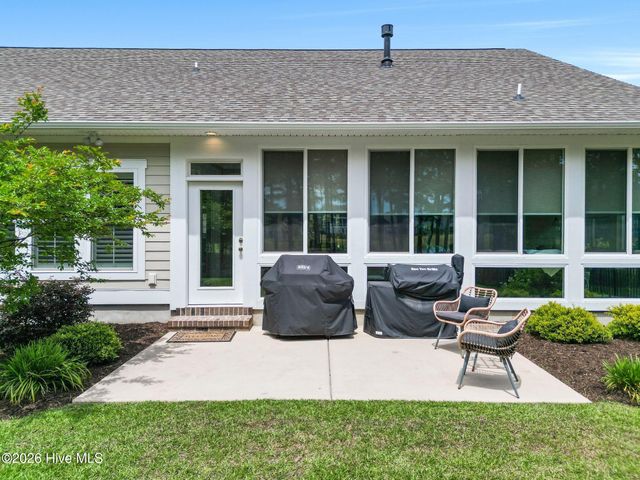 130 Twining Rose Lane, Holly Ridge, NC 28445