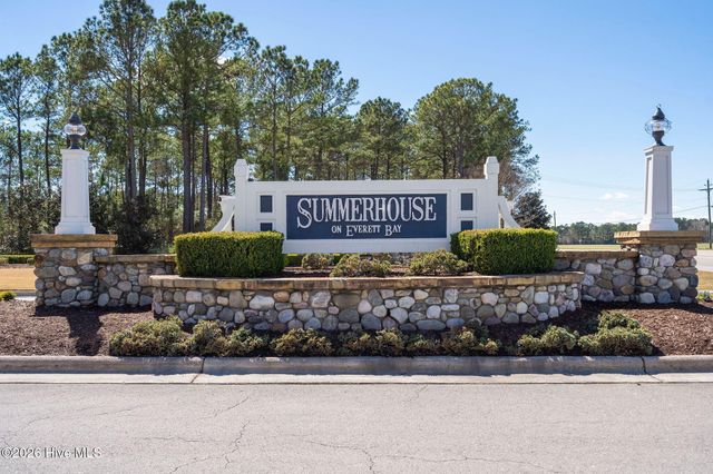 130 Twining Rose Lane, Holly Ridge, NC 28445