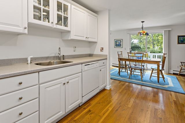 82 Falling Leaf Ln, Barnstable, MA 02655