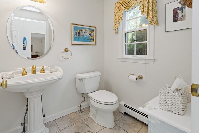 82 Falling Leaf Ln, Barnstable, MA 02655