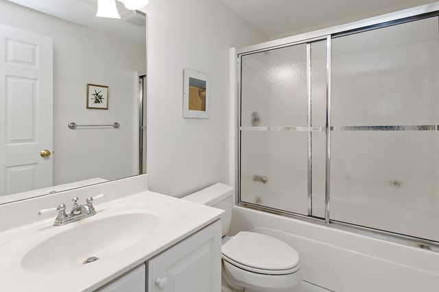 82 Falling Leaf Ln, Barnstable, MA 02655