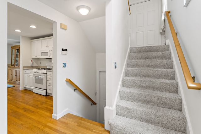 82 Falling Leaf Ln, Barnstable, MA 02655