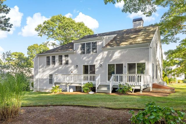 82 Falling Leaf Ln, Barnstable, MA 02655