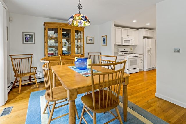 82 Falling Leaf Ln, Barnstable, MA 02655
