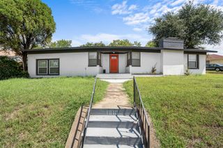 1910 Danube Drive, Dallas, TX 75203