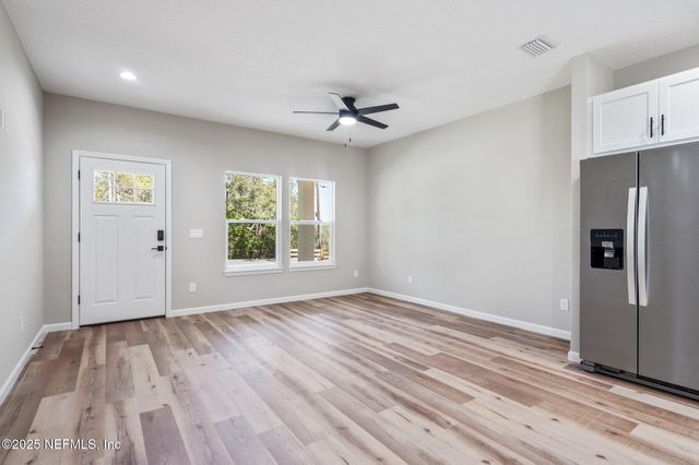 5683 SILVER SANDS Circle, Keystone Heights, FL 32656