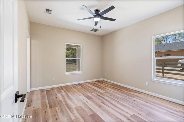 5683 SILVER SANDS Circle, Keystone Heights, FL 32656