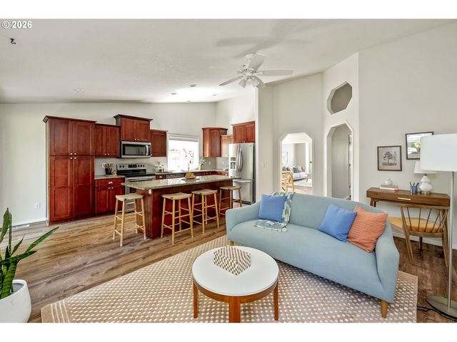 5023 Se APPENINE Way, Milwaukie, OR 97222