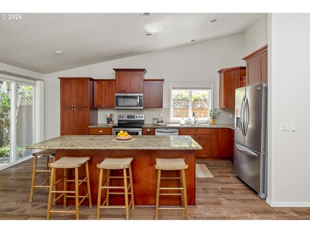 5023 Se APPENINE Way, Milwaukie, OR 97222