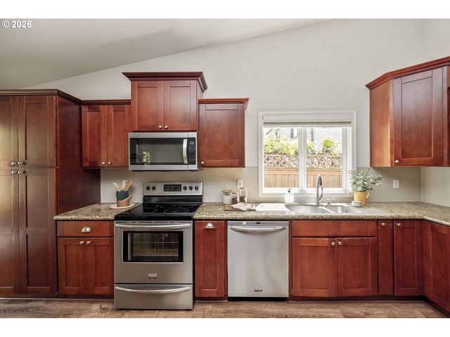 5023 Se APPENINE Way, Milwaukie, OR 97222