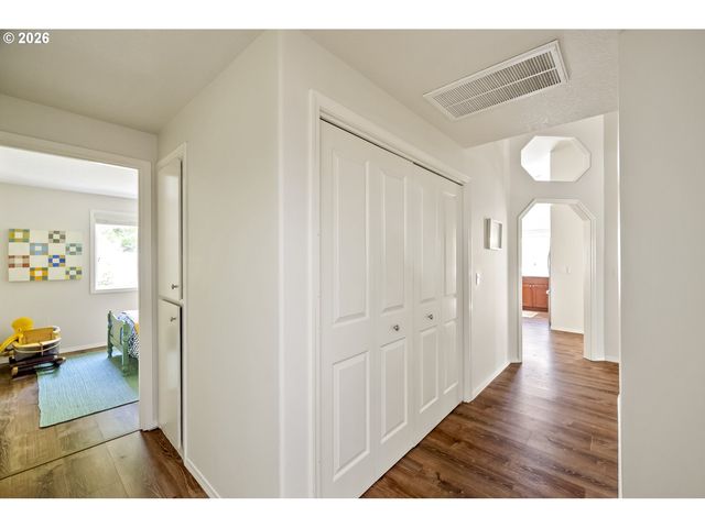 5023 Se APPENINE Way, Milwaukie, OR 97222