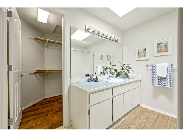 5023 Se APPENINE Way, Milwaukie, OR 97222