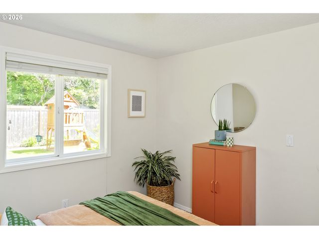 5023 Se APPENINE Way, Milwaukie, OR 97222