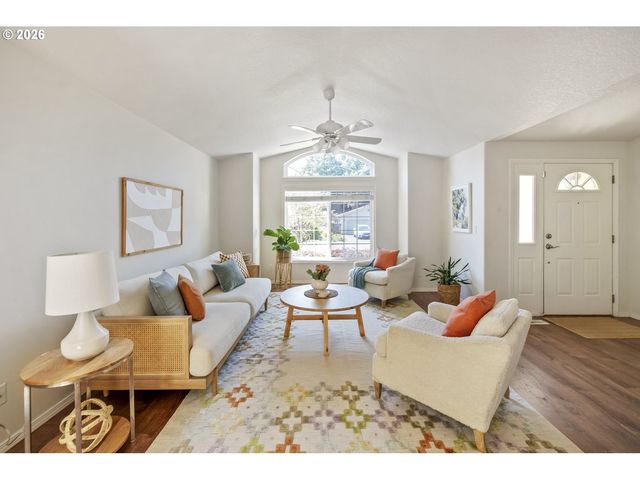 5023 Se APPENINE Way, Milwaukie, OR 97222