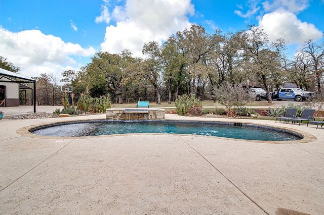 3817 Cross Timber Road, Burleson, TX 76028