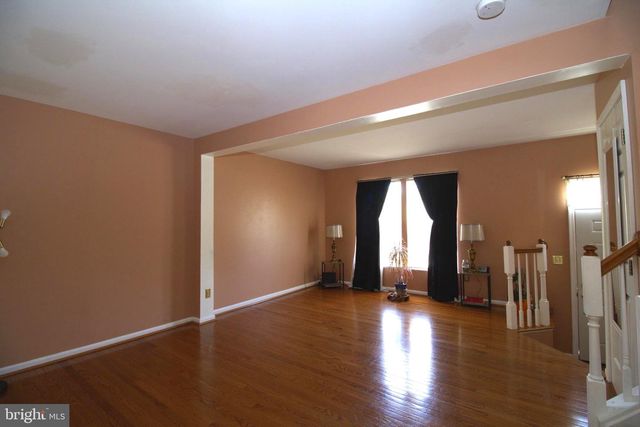16 HIBISCUS DR, Newark, DE 19702