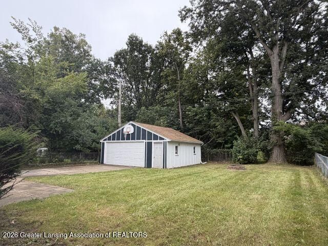 2409 Victor Avenue, Lansing, MI 48911