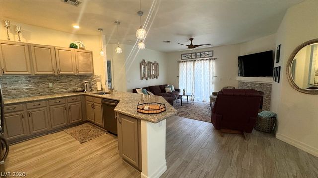 8304 Apple Glaze Avenue 203, Las Vegas, NV 89145