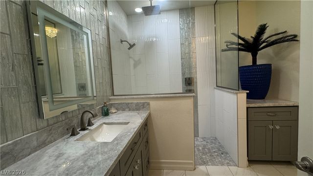 8304 Apple Glaze Avenue 203, Las Vegas, NV 89145