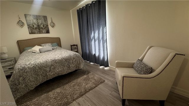8304 Apple Glaze Avenue 203, Las Vegas, NV 89145