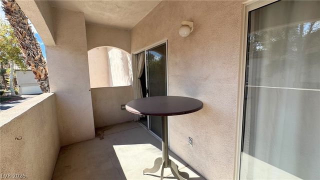 8304 Apple Glaze Avenue 203, Las Vegas, NV 89145