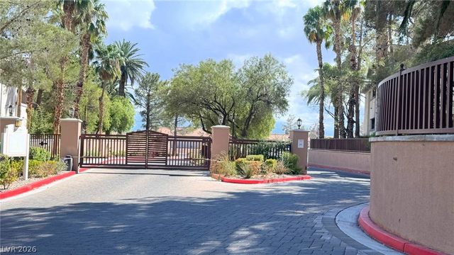 8304 Apple Glaze Avenue 203, Las Vegas, NV 89145