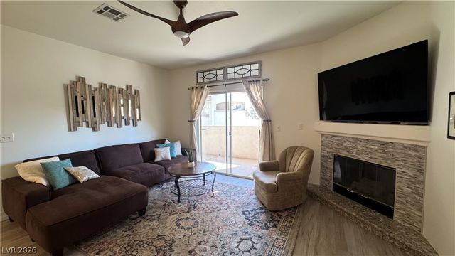8304 Apple Glaze Avenue 203, Las Vegas, NV 89145