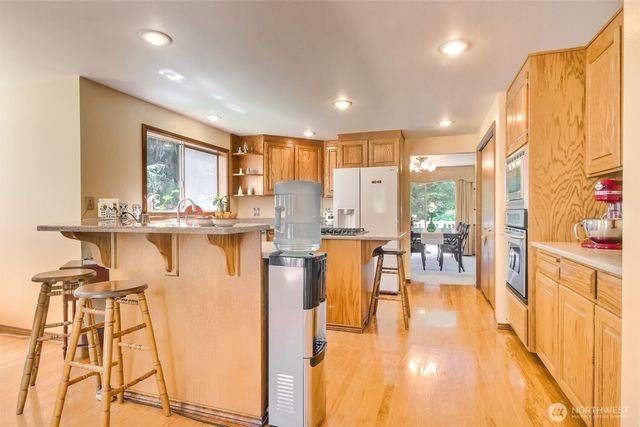 209 SW 331st Place, Federal Way, WA 98023