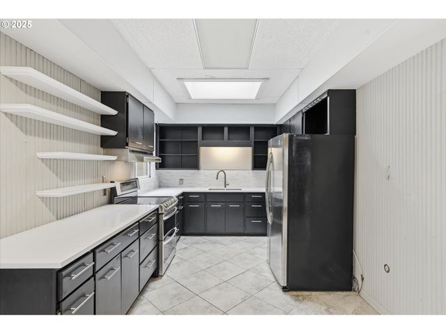 1745 23RD Ave, Longview, WA 98632