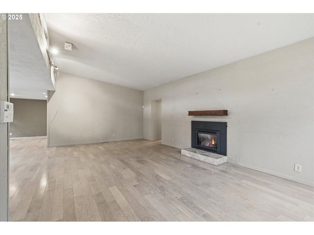 1745 23RD Ave, Longview, WA 98632