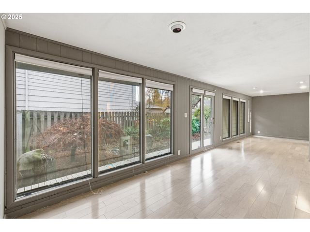 1745 23RD Ave, Longview, WA 98632