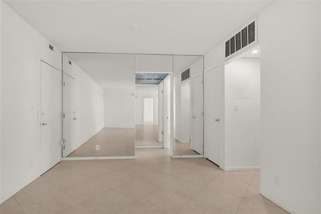 2715 N Ocean Boulevard 7d, Fort Lauderdale, FL 33308