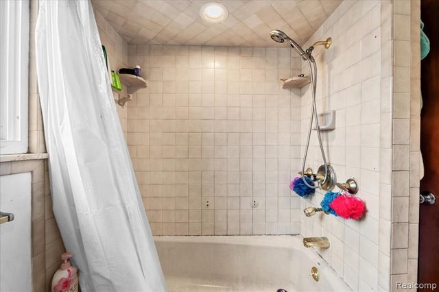 6716 Rosedale Boulevard, Allen Park City, MI 48101