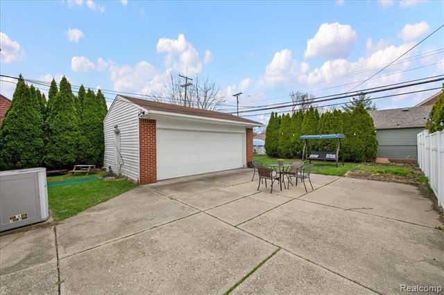 6716 Rosedale Boulevard, Allen Park City, MI 48101