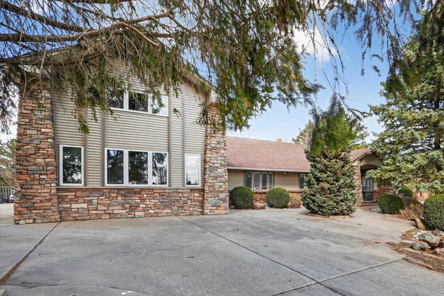 5992 Palisades Parkway, Rockford, IL 61109