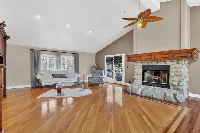 5992 Palisades Parkway, Rockford, IL 61109