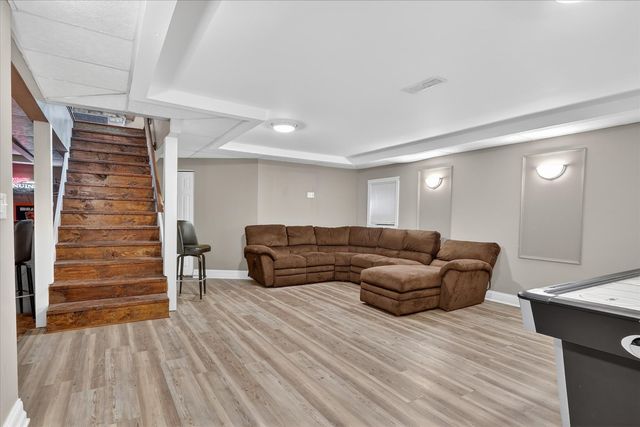 5992 Palisades Parkway, Rockford, IL 61109