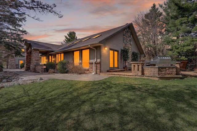 5992 Palisades Parkway, Rockford, IL 61109