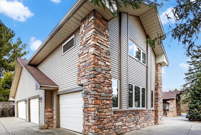 5992 Palisades Parkway, Rockford, IL 61109