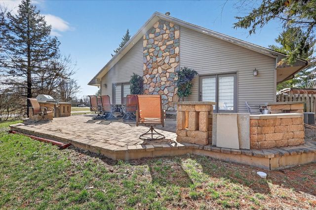 5992 Palisades Parkway, Rockford, IL 61109