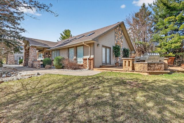 5992 Palisades Parkway, Rockford, IL 61109