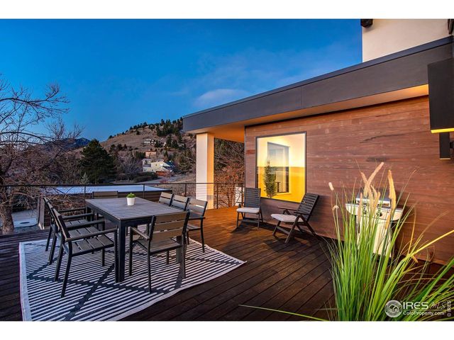 210 Cactus Ct, Boulder, CO 80304