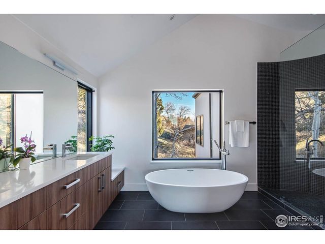 210 Cactus Ct, Boulder, CO 80304