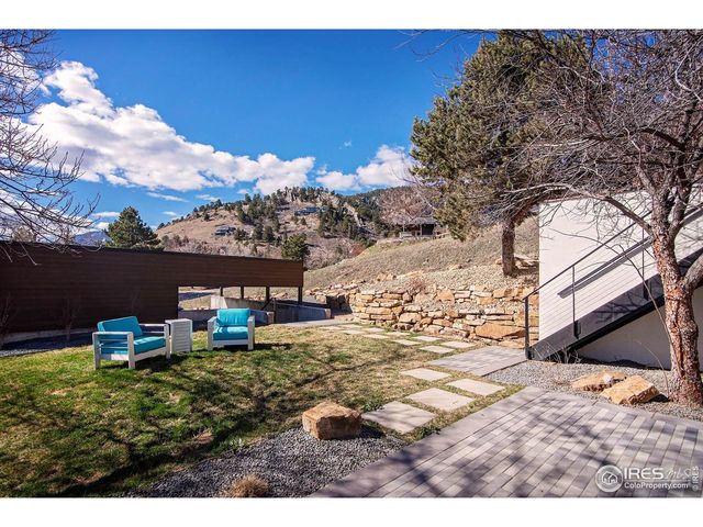 210 Cactus Ct, Boulder, CO 80304