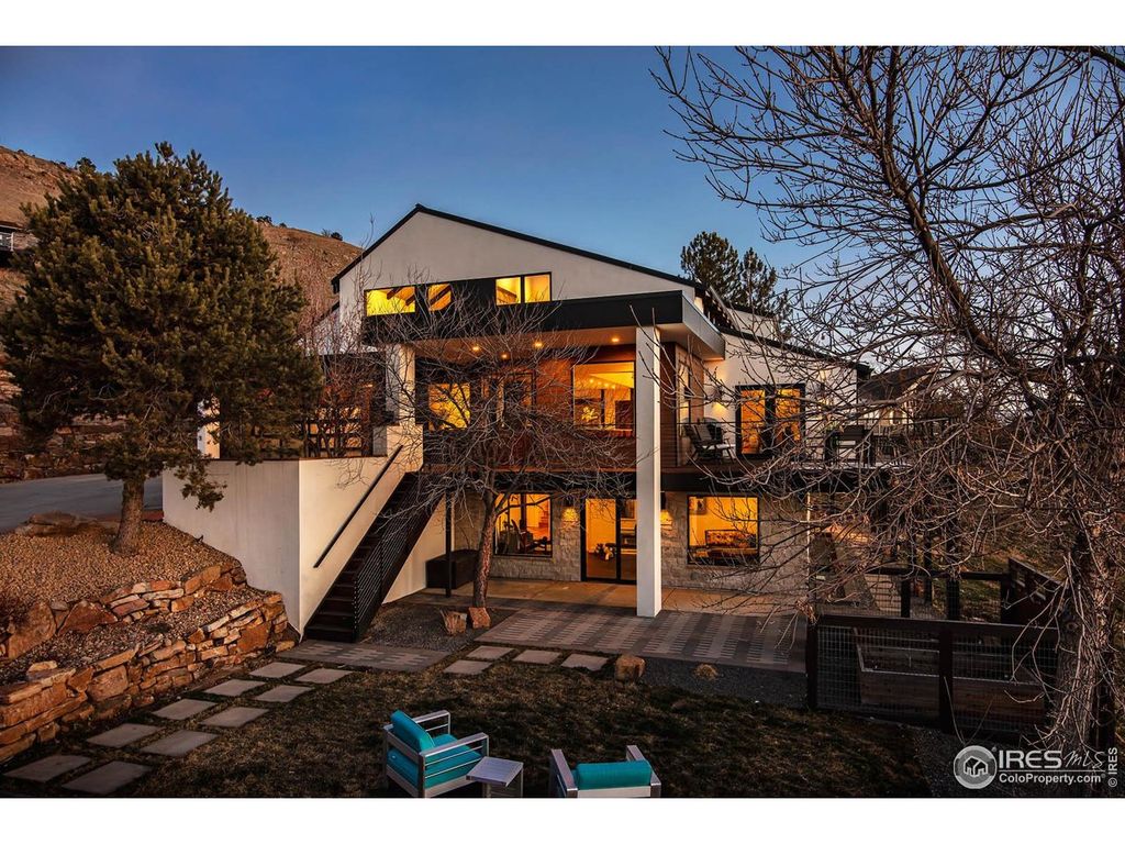 210 Cactus Ct, Boulder, CO 80304