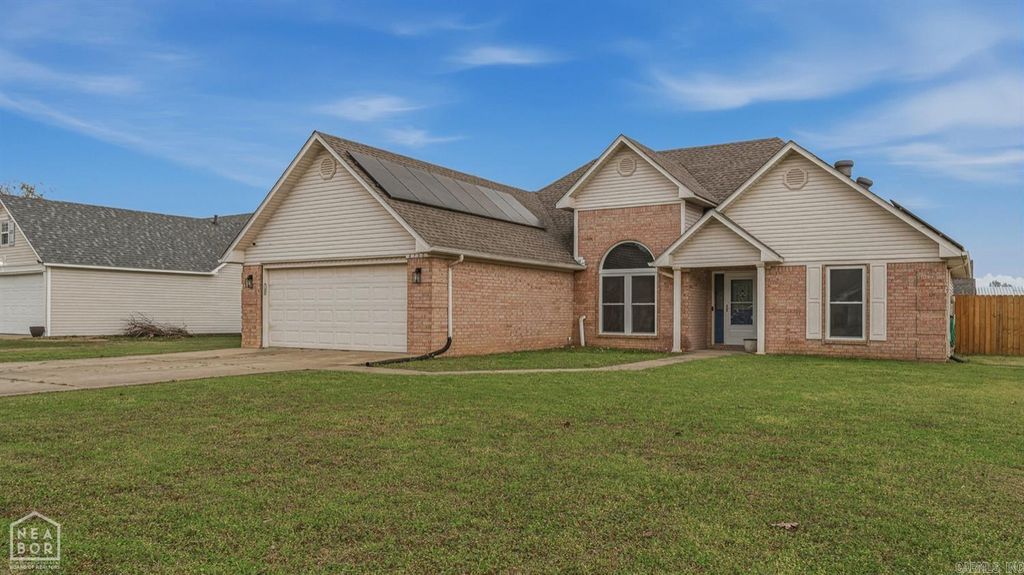 4730 Lonoke Lane, Jonesboro, AR 72404